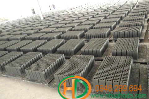 Pallet nhựa PVC kê gạch không nung