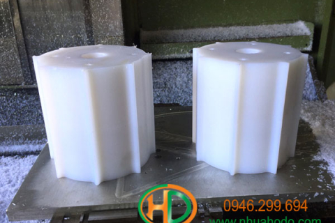 Gia công chi tiết nhựa