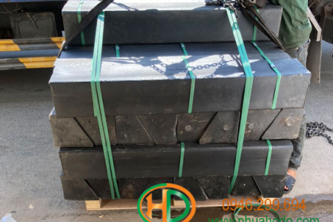 Thanh nhựa HDPE dùng kê, chèn thép cuộn